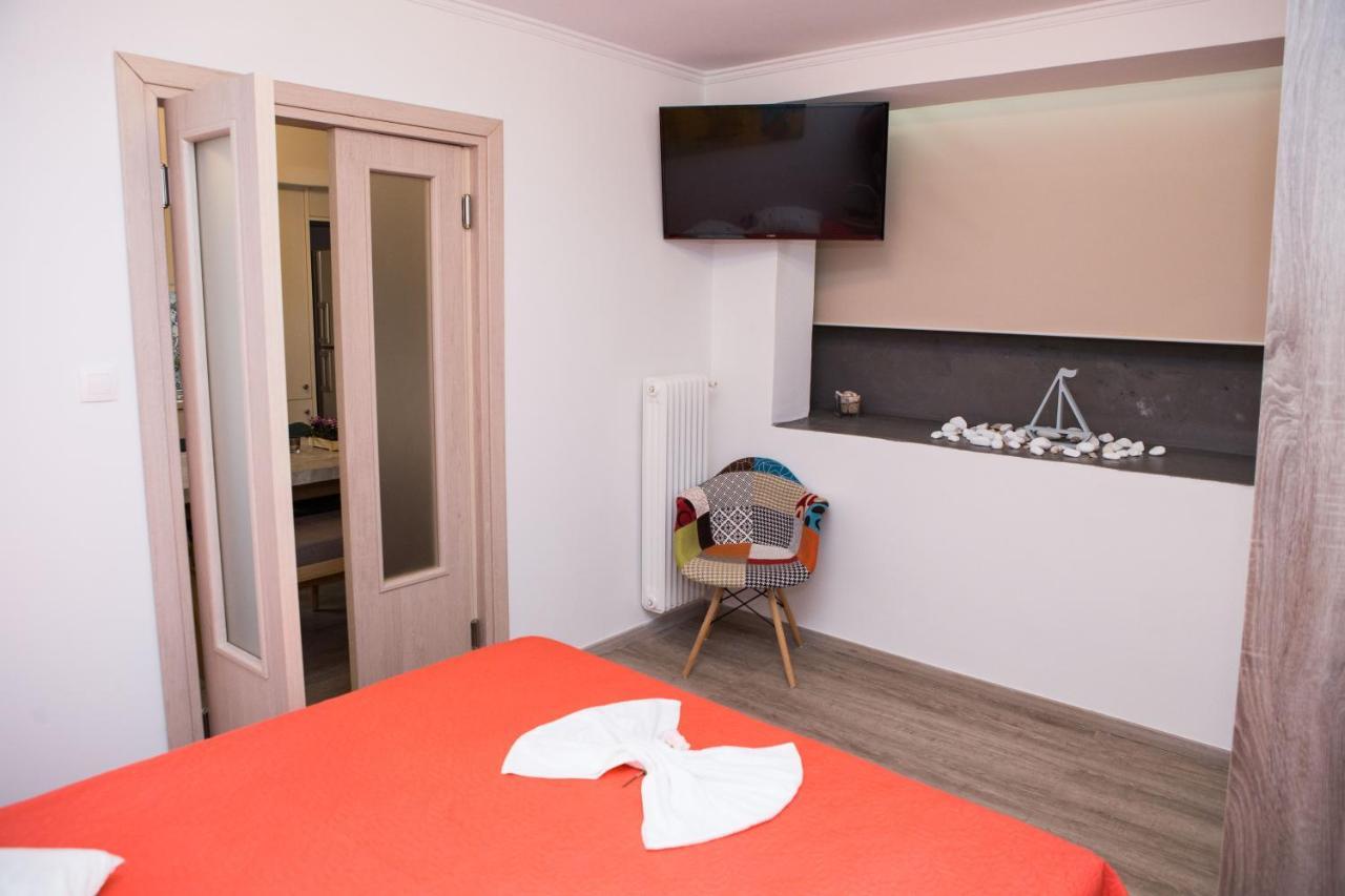 Stylish, Comfortable, Basement Loft-Like Apartment With Amenities Афины Экстерьер фото