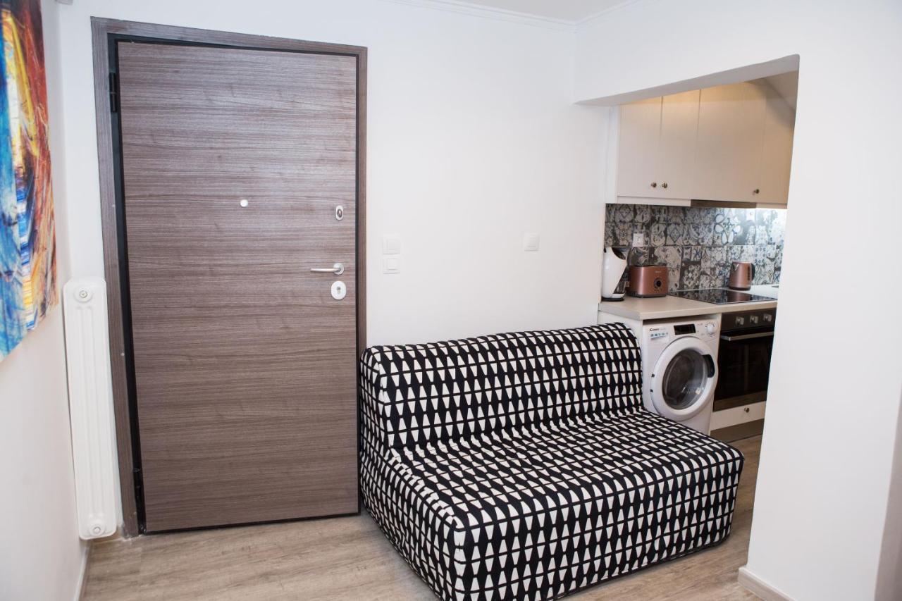 Stylish, Comfortable, Basement Loft-Like Apartment With Amenities Афины Экстерьер фото