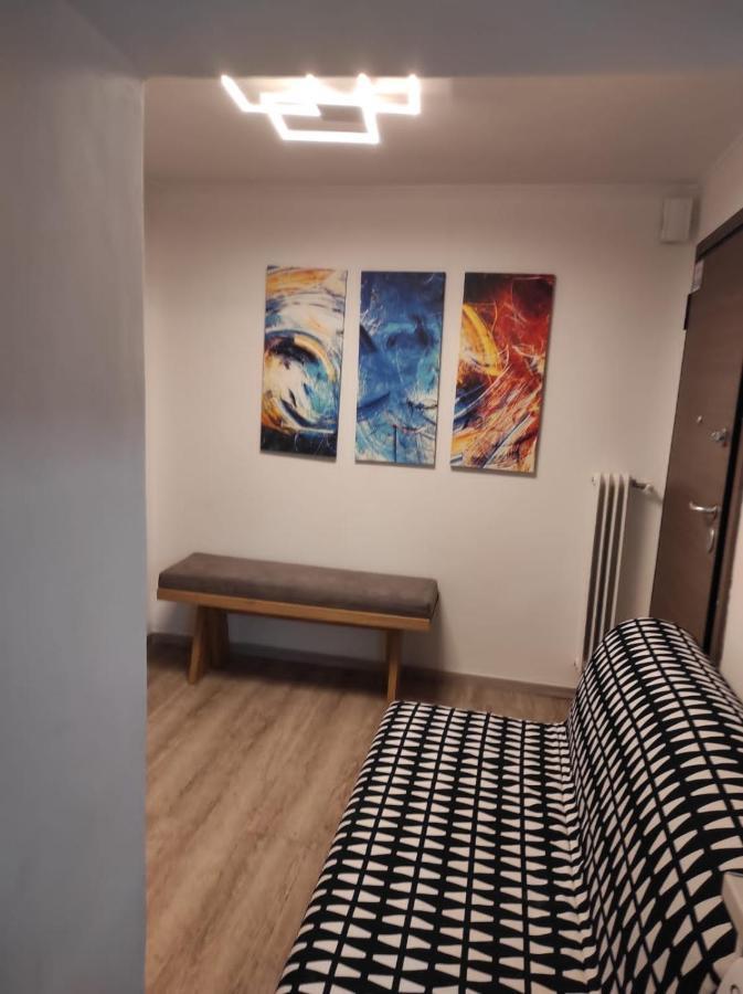 Stylish, Comfortable, Basement Loft-Like Apartment With Amenities Афины Экстерьер фото