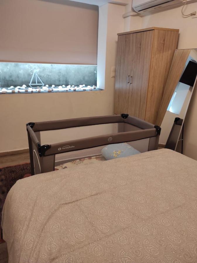 Stylish, Comfortable, Basement Loft-Like Apartment With Amenities Афины Экстерьер фото