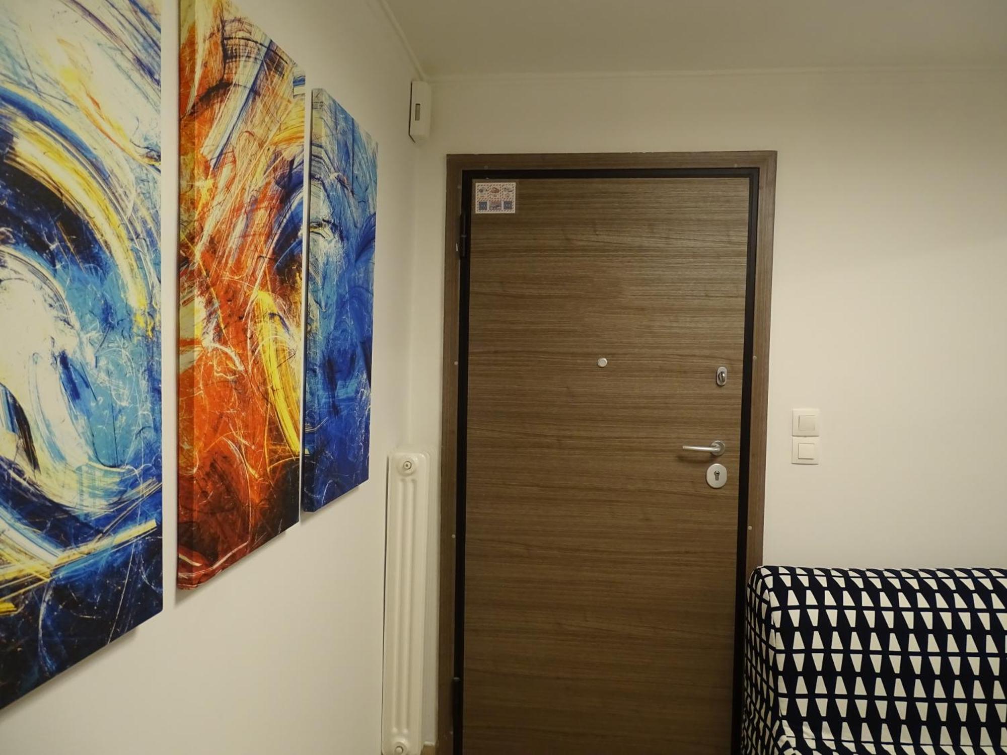 Stylish, Comfortable, Basement Loft-Like Apartment With Amenities Афины Экстерьер фото