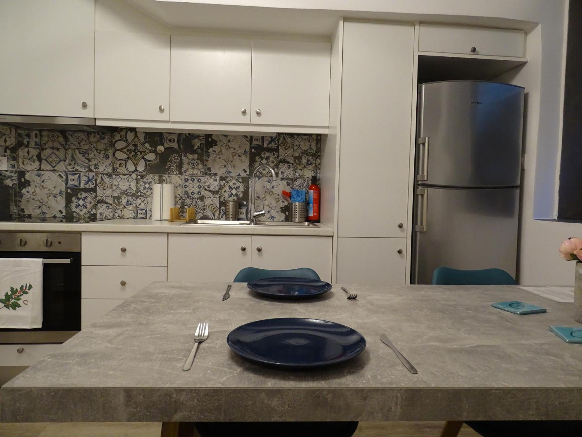 Stylish, Comfortable, Basement Loft-Like Apartment With Amenities Афины Экстерьер фото