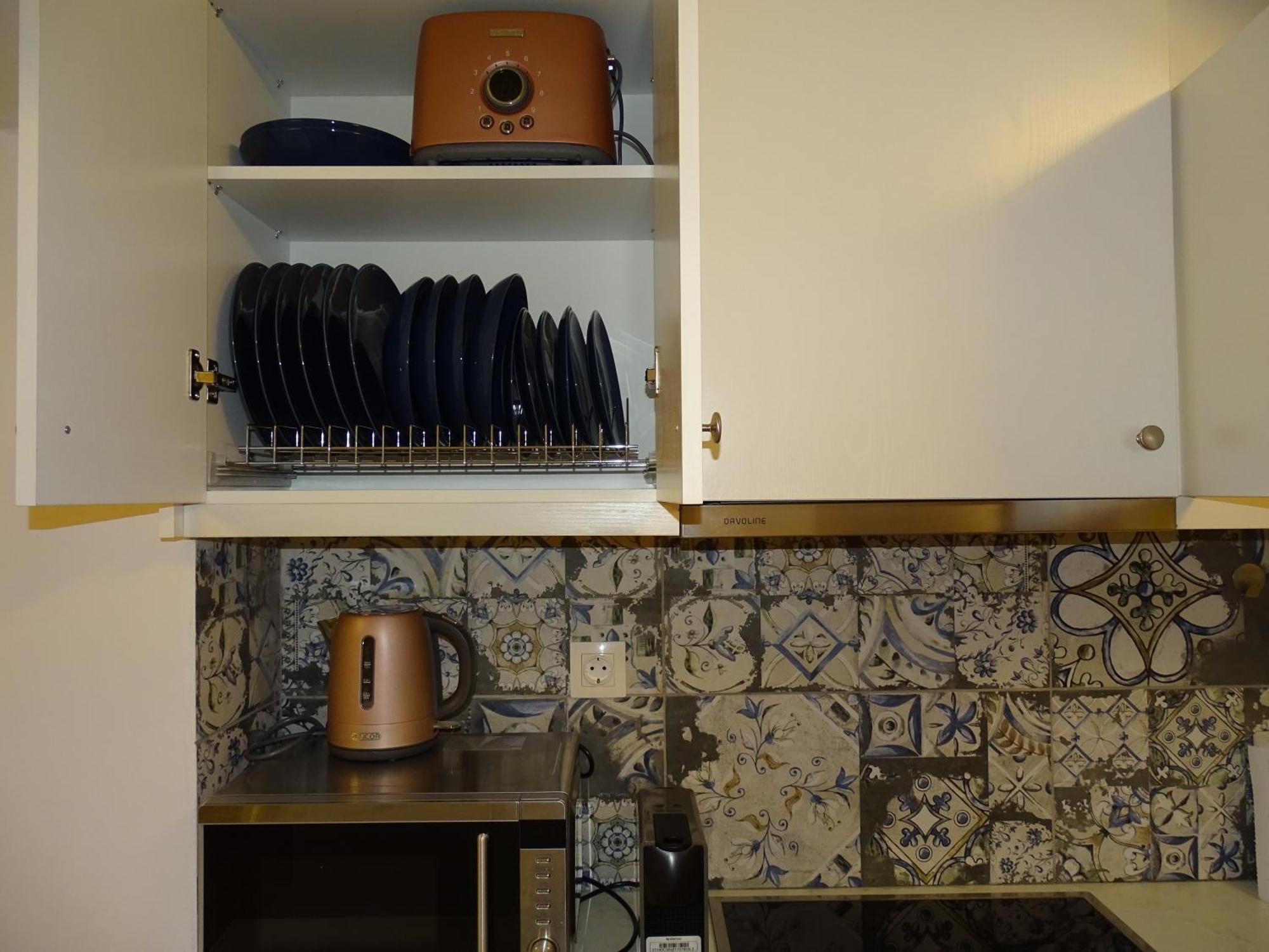 Stylish, Comfortable, Basement Loft-Like Apartment With Amenities Афины Экстерьер фото